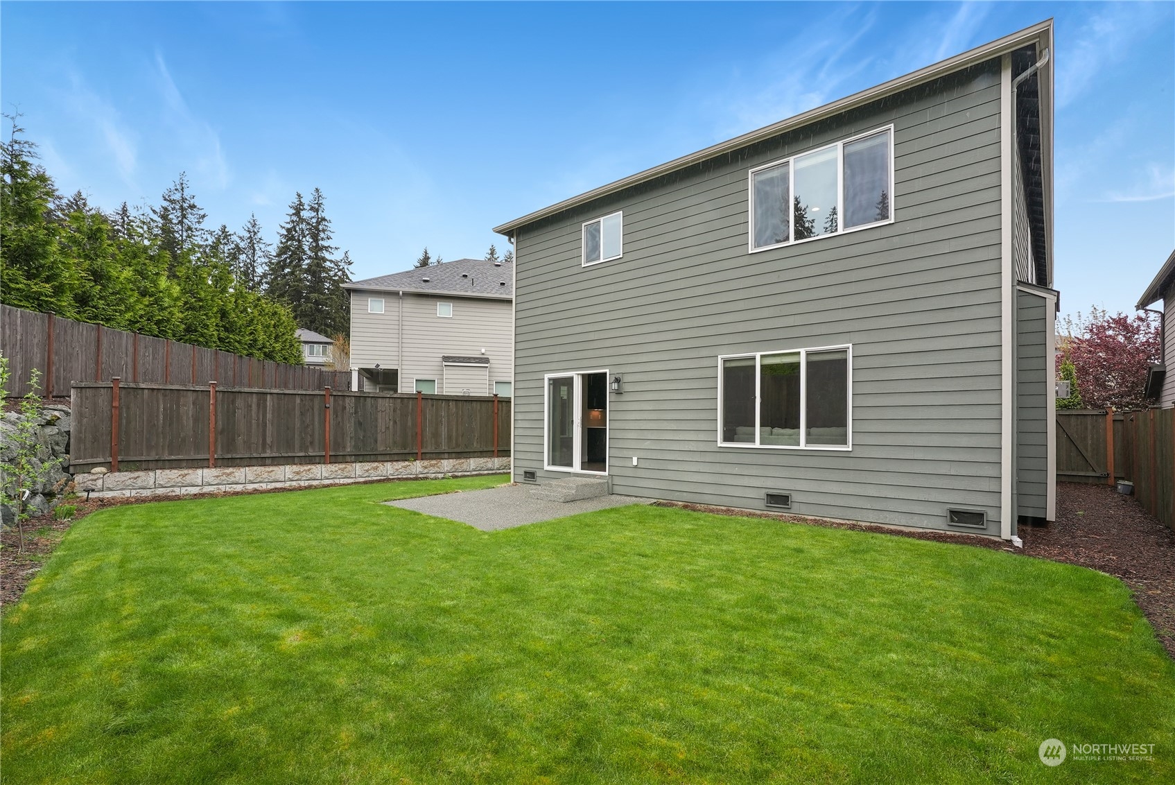 1218 198th Place Southeast Bothell, WA 98012 - Photo 31 of 38 a house view with a garden space