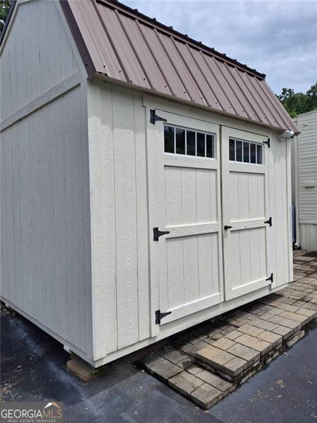 4 Fleetwood Road, Unit 502 Cleveland, GA 30528 - Photo 45 of 45 a view of a house with a wooden door