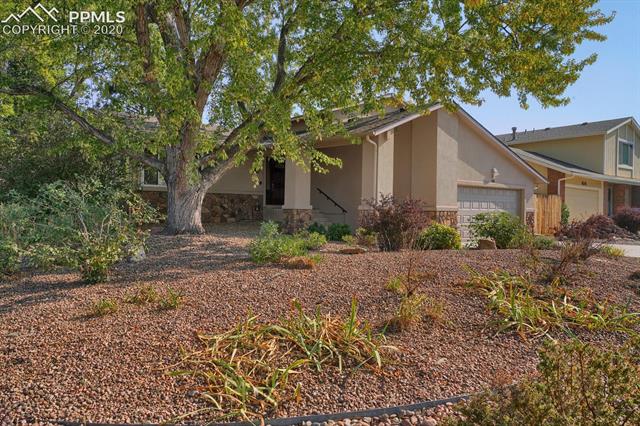 608 Gilcrest Road Colorado Springs, CO 80906 - Photo 4 of 28