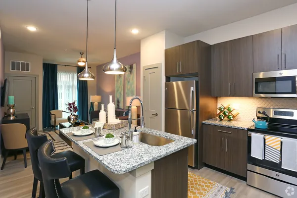 $2,490 | 690 East Algonquin Road, Unit 3306, Schaumburg, IL 60173