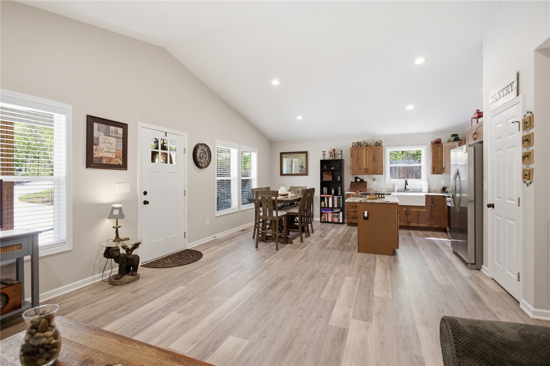 109 Ledbetter Lane Walhalla, SC 29691 - Photo 6 of 33