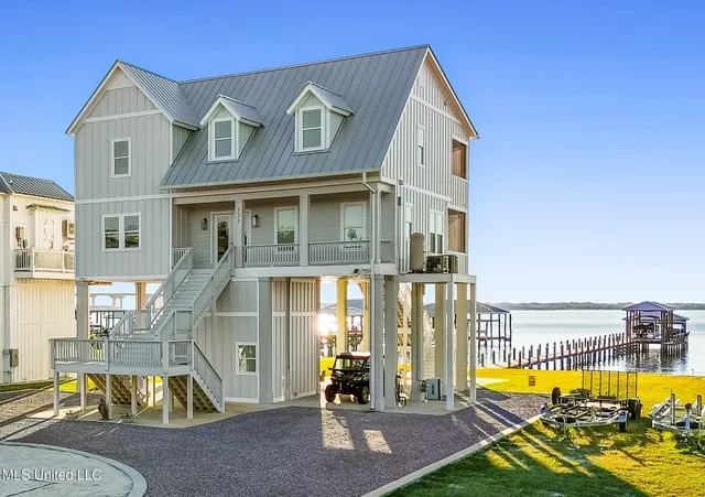 $2,250,000 | 527 Sandy Hook Drive, Pass Christian, MS 39571