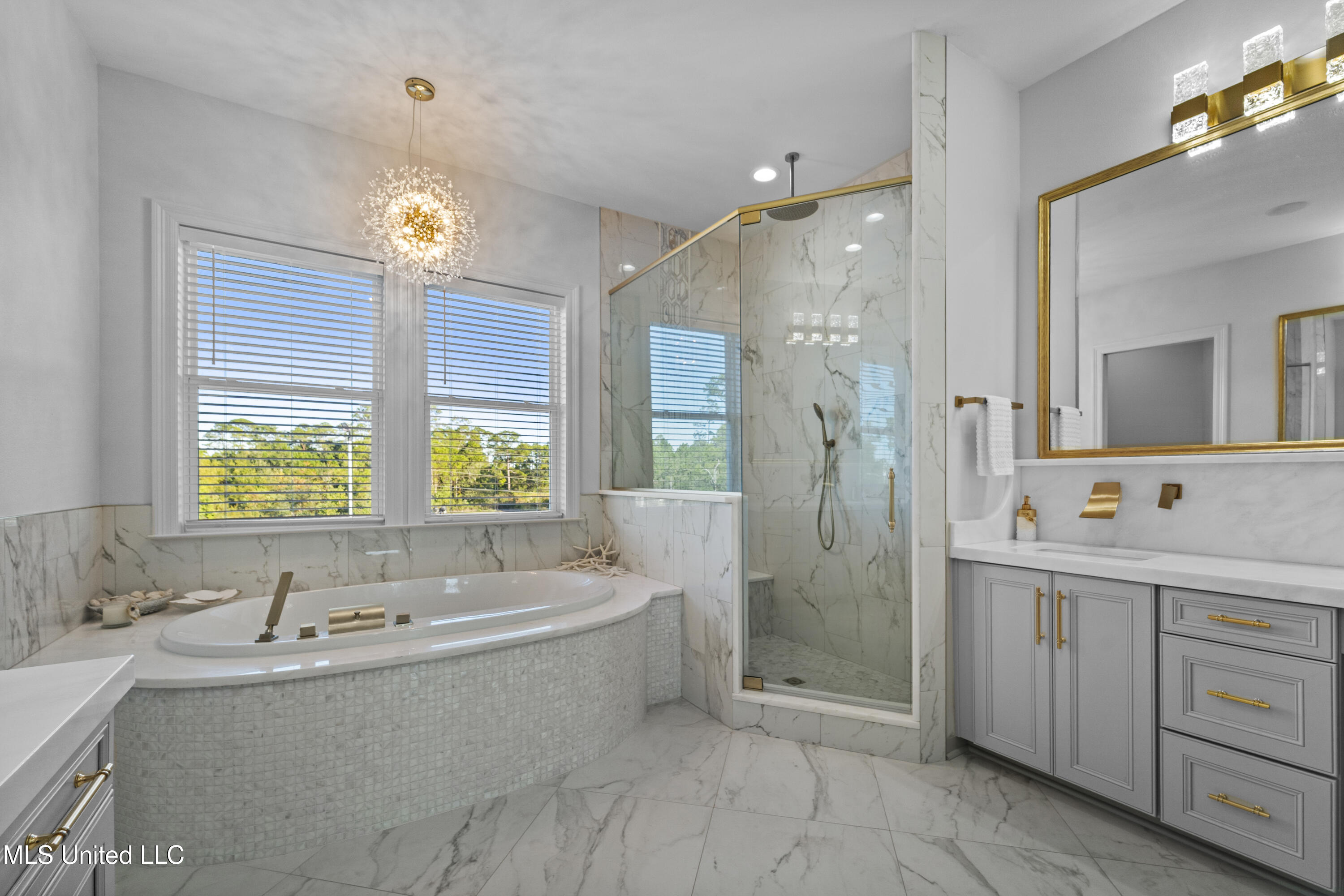 527 Sandy Hook Drive Pass Christian, MS 39571 - Photo 13 of 35 Primary Bathroom