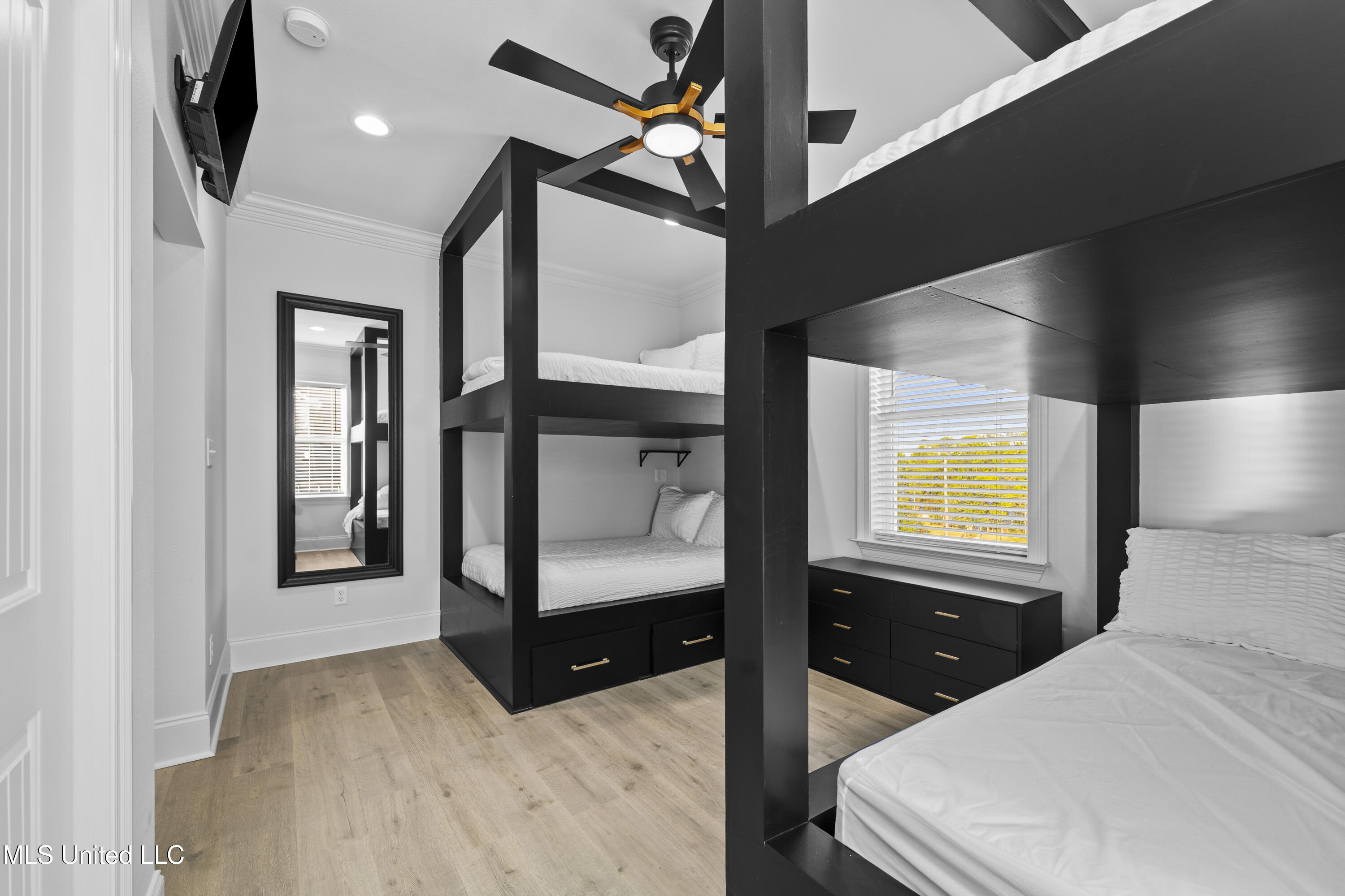 527 Sandy Hook Drive Pass Christian, MS 39571 - Photo 22 of 35 Bedroom 3