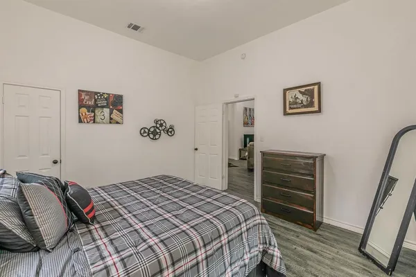 $2,500 | 2514 Columbus Avenue, Fort Worth, TX 76164