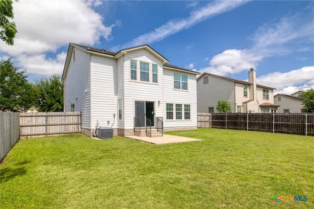 $1,995 | 196 Cazador Drive, San Marcos, TX 78666