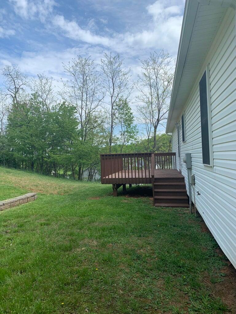1291 Houston Mines Road Troutville, VA 24175 - Photo 20 of 25 Deck