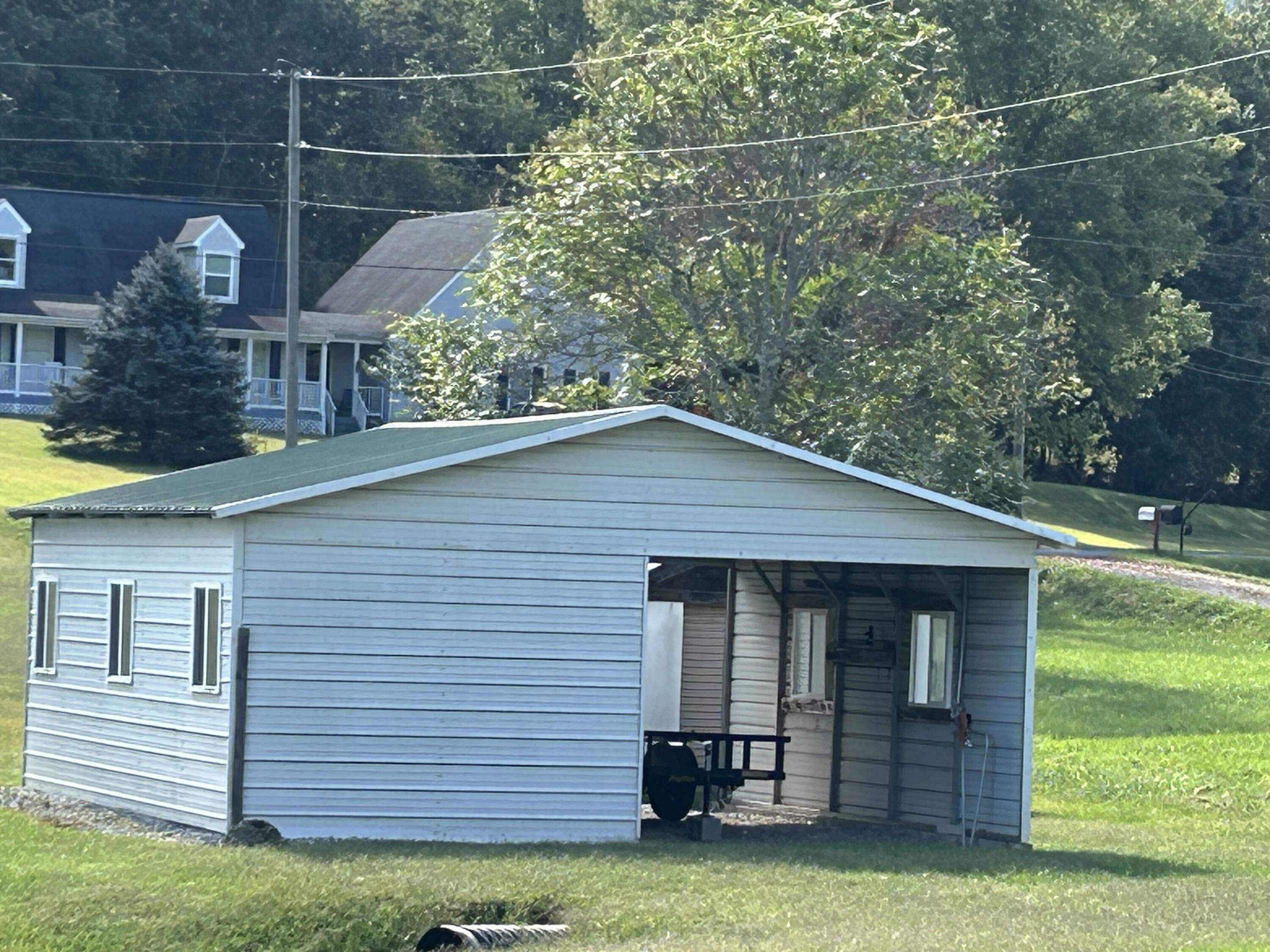 1291 Houston Mines Road Troutville, VA 24175 - Photo 21 of 25 1 of 3 building