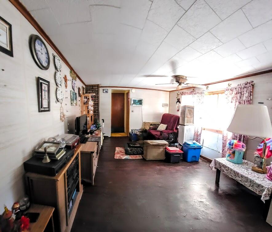 22 Horseshoe Road Medway, ME 04460 - Photo 4 of 10 Living