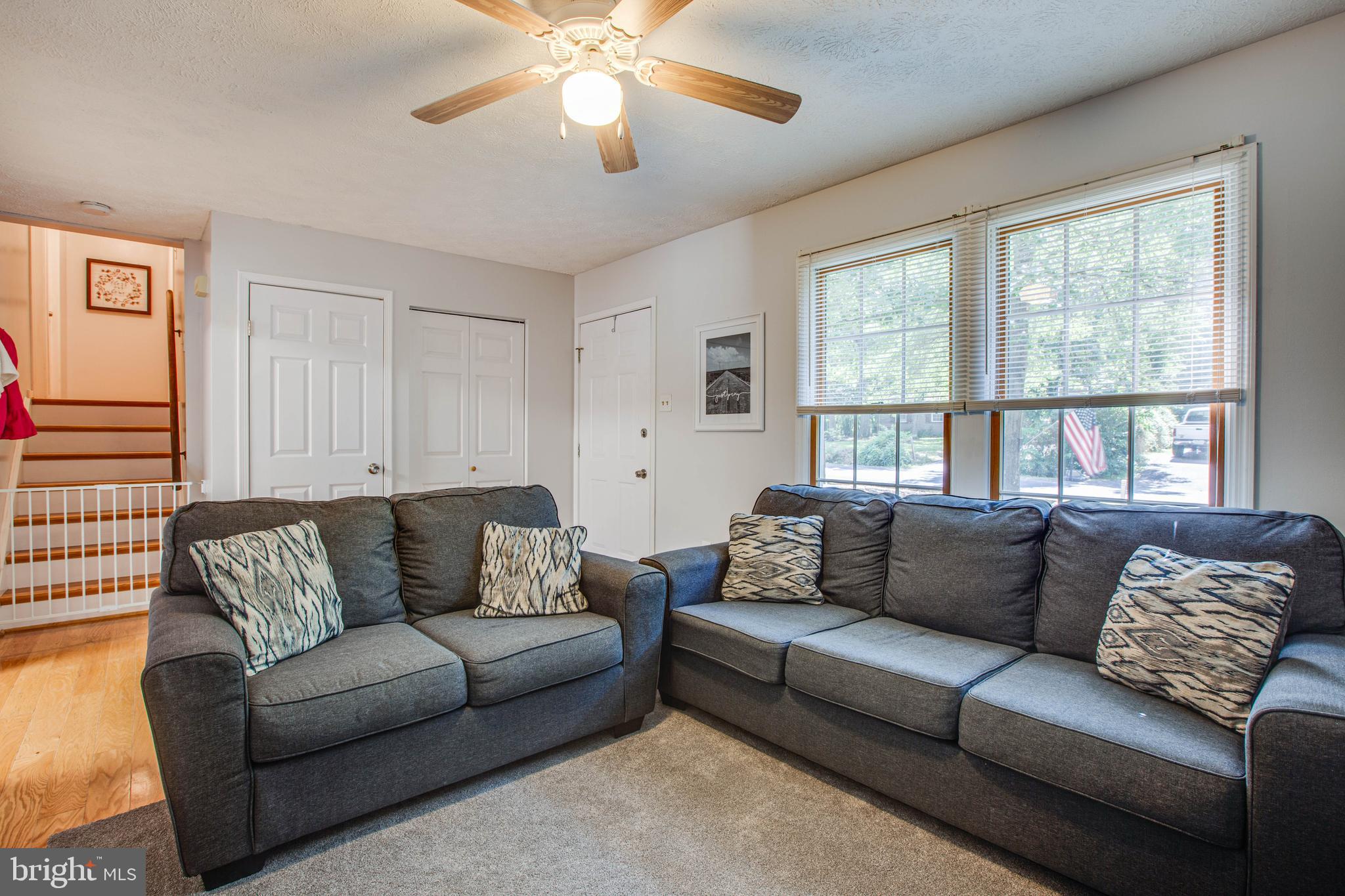 221 Spotswood Road Locust Grove, VA 22508 - Photo 7 of 24 Living room , lots of light!