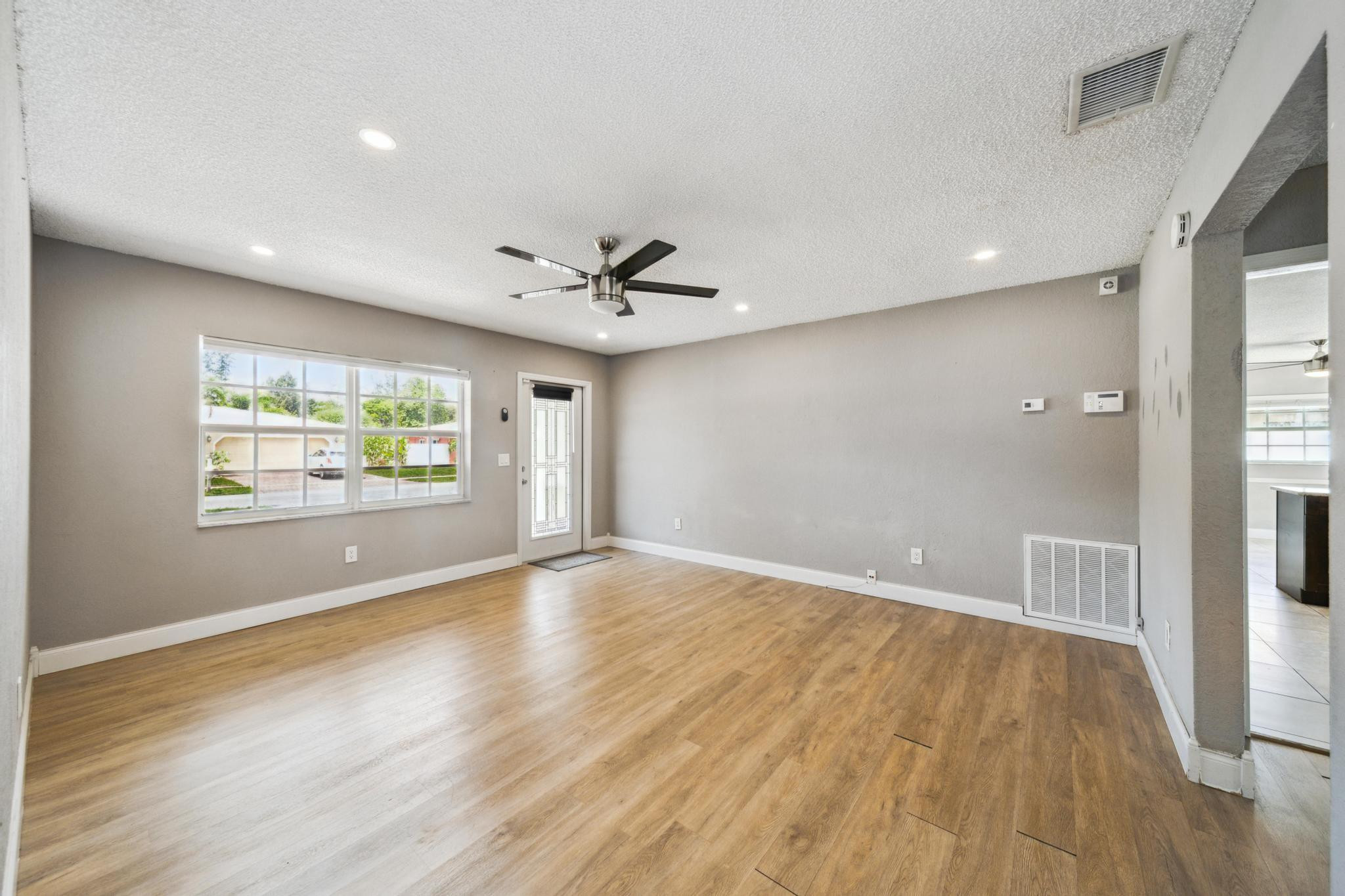 22334 Doran Avenue Boca Raton, FL 33428 - Photo 5 of 28 Photo 5