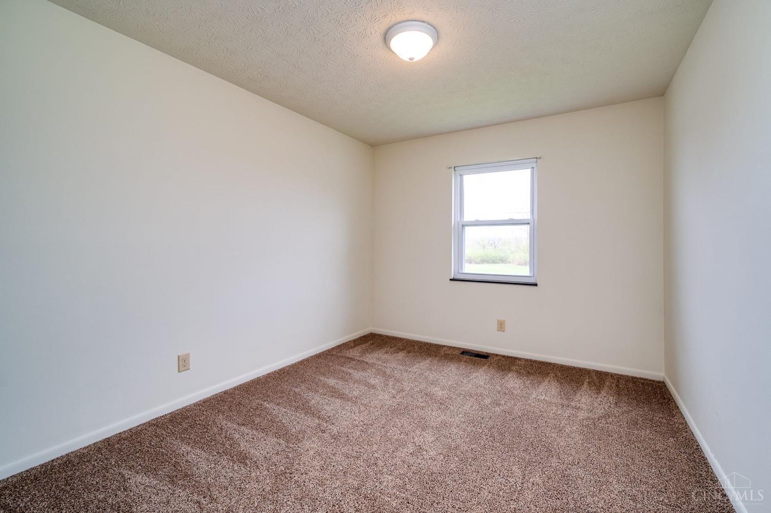 5818 Winton Road Fairfield, OH 45014 - Photo 16 of 31 Gallery Image 16