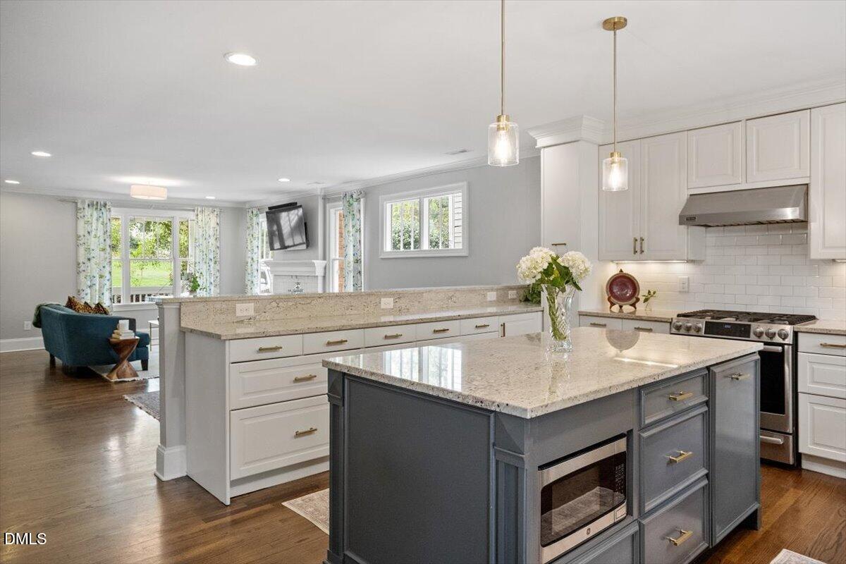 2718 Wayland Drive Raleigh, NC 27608 - Photo 11 of 34