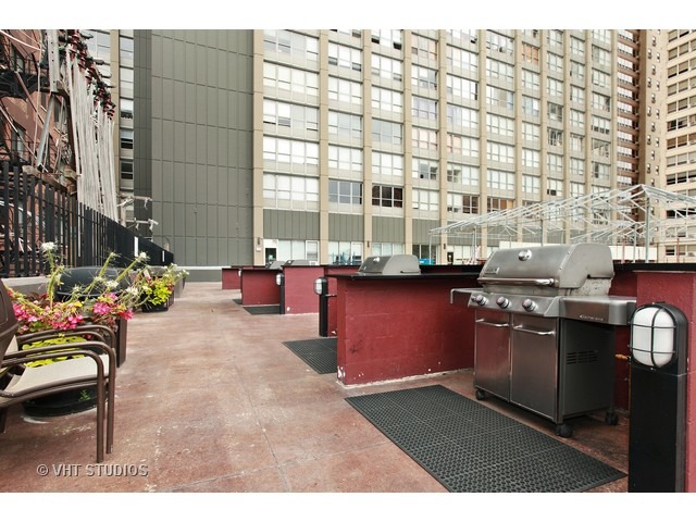 655 West Irving Park Road, Unit 5006 Chicago, IL 60613 - Photo 13 of 16