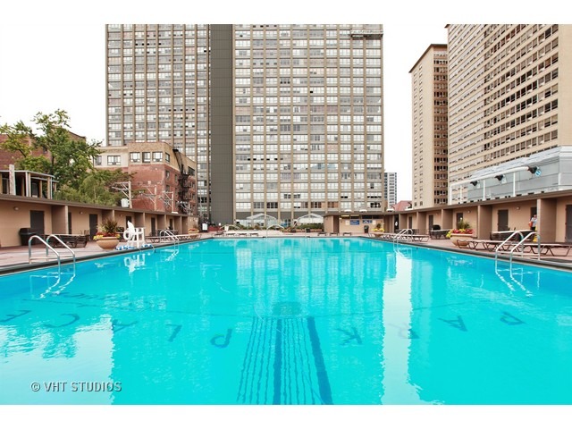 655 West Irving Park Road, Unit 5006 Chicago, IL 60613 - Photo 14 of 16