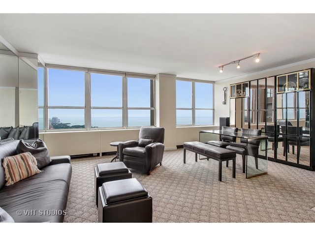 655 West Irving Park Road, Unit 5006 Chicago, IL 60613 - Photo 5 of 16