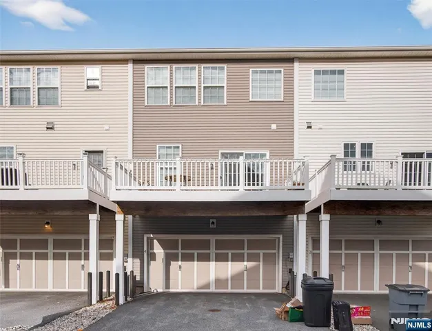 $4,700 | 4 Wesmont Drive, Unit 1102, Wood-Ridge, NJ 07075