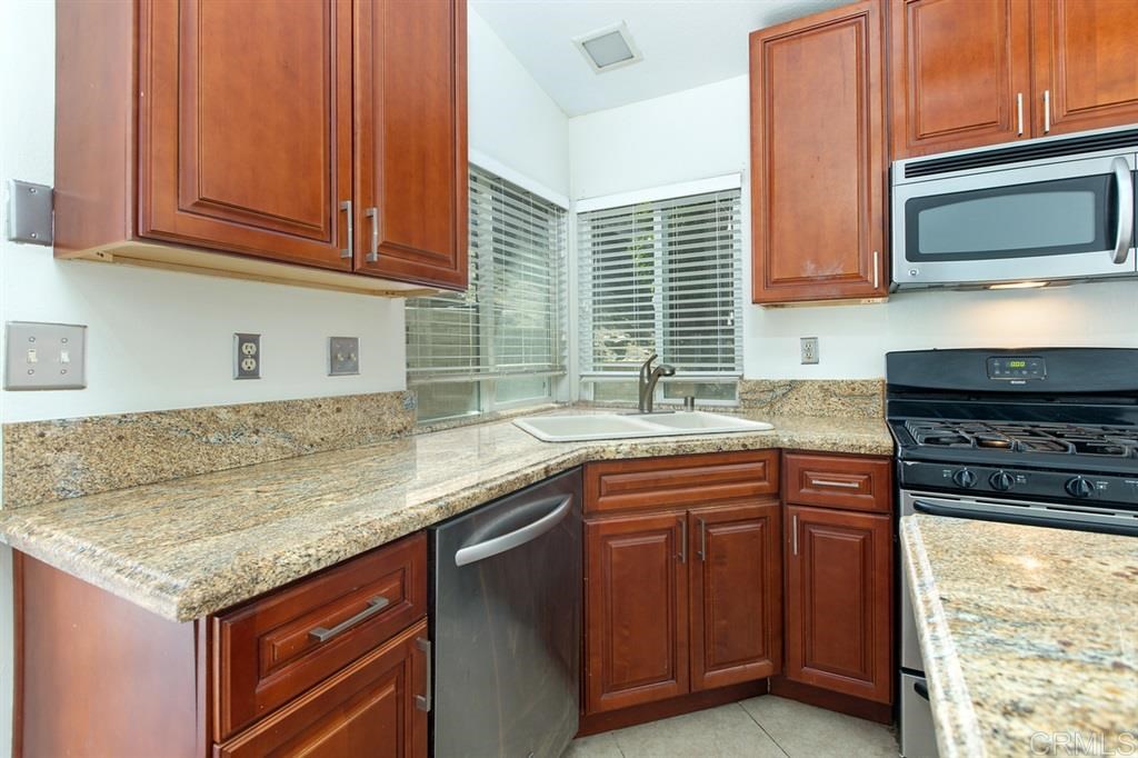 2175 Johnston Road Escondido, CA 92029 - Photo 9 of 25 Gallery Image 9