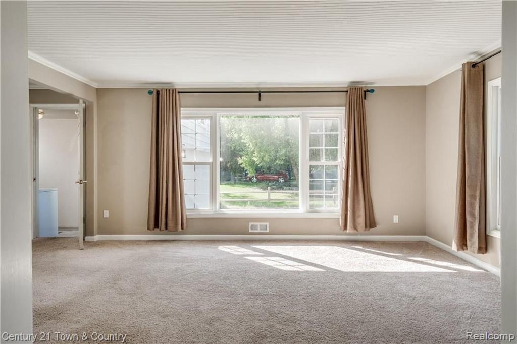 4100 Beach Road Troy, MI 48098 - Photo 25 of 54