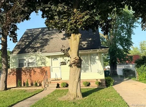 $1,500 | 6836 Deering Street, Garden City, MI 48135