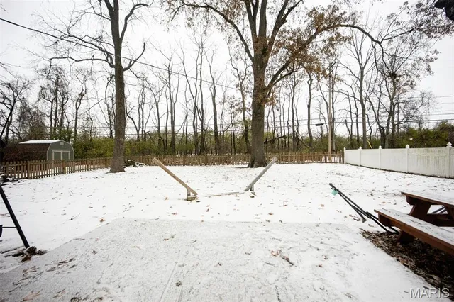 $190,000 | 37 Dorchester Drive, Belleville, IL 62223