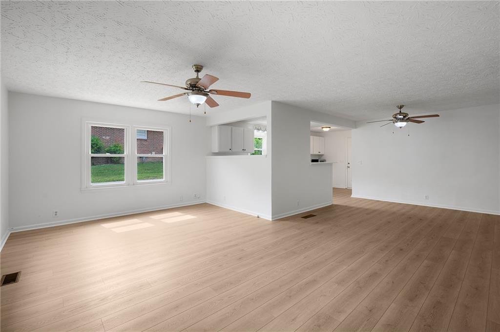 119 Hunt Drive Calhoun, GA 30701 - Photo 3 of 24