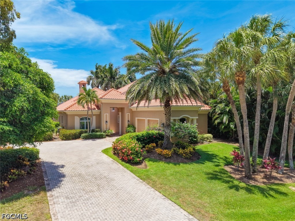 2711 Wulfert Road Sanibel, FL 33957 - Photo 3 of 44