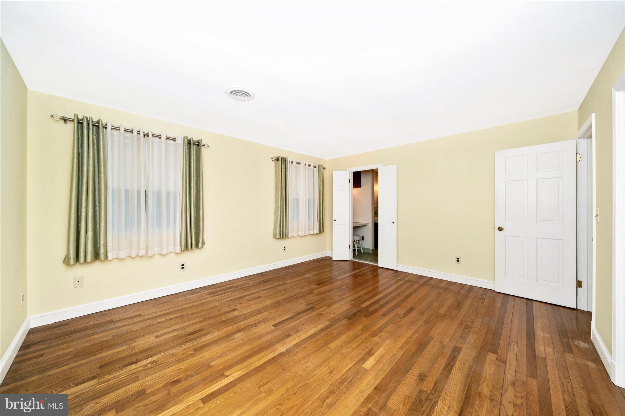 13949 Brighton Dam Road Clarksville, MD 21029 - Photo 28 of 71 Primary Bedroom