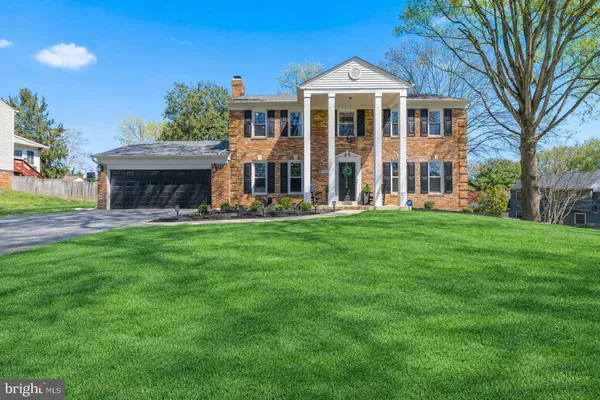 $887,200 | 16905 Old Colony Way, Rockville, MD 20853