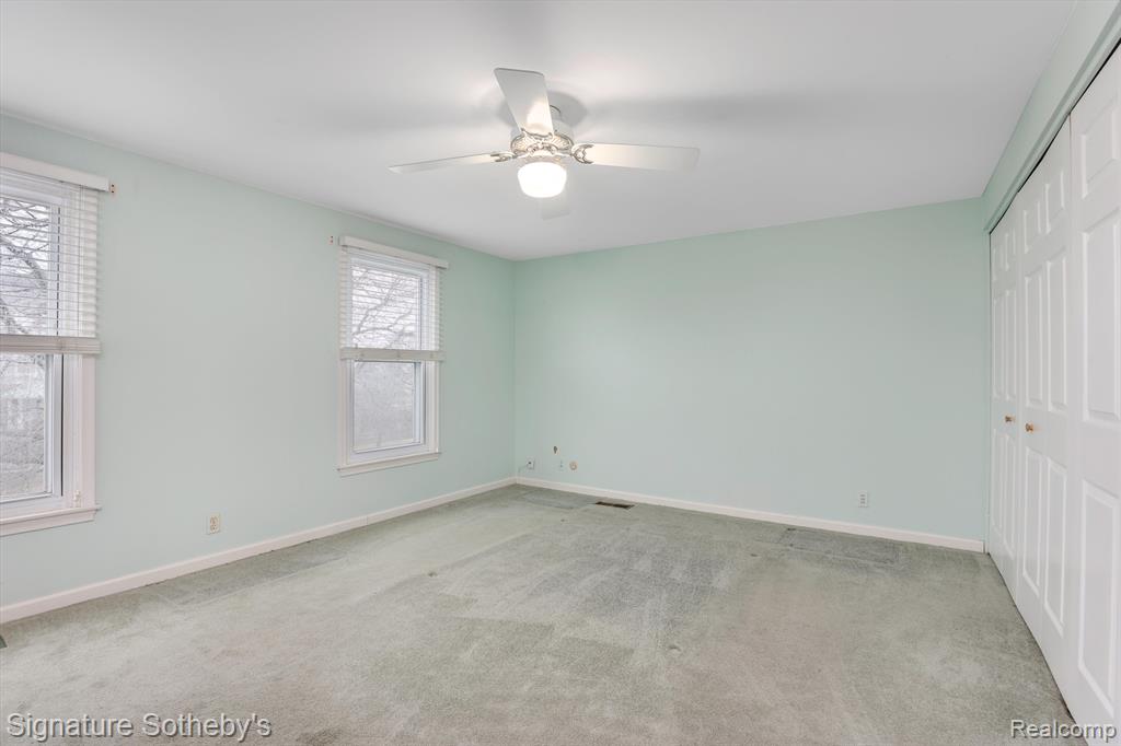 915 Cook Road Grosse Pointe Woods, MI 48236 - Photo 28 of 38