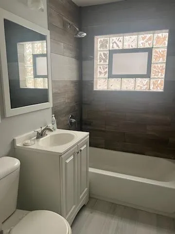 $1,100 | 8741 South Cottage Grove Avenue, Unit 1E, Chicago, IL 60619