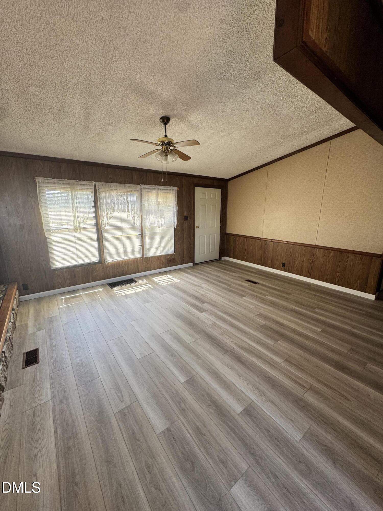 239 Dead Road Bunn, NC 27508 - Photo 5 of 11 IMG_9898