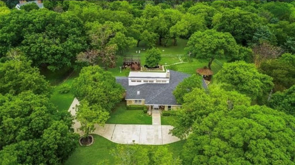 6049 West Red Bird Lane Dallas, TX 75236 - Photo 2 of 34 an aerial view of a house