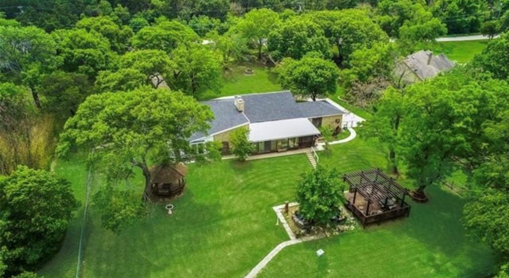 6049 West Red Bird Lane Dallas, TX 75236 - Photo 30 of 34 a aerial view of a house with a yard