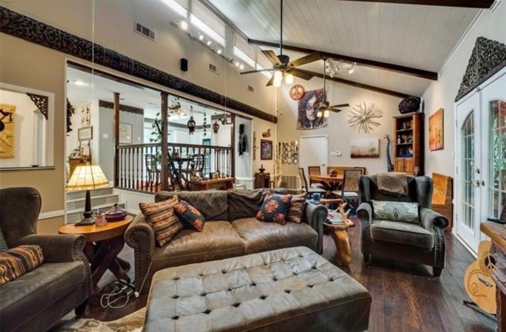 6049 West Red Bird Lane Dallas, TX 75236 - Photo 7 of 34 a living room with furniture and wooden floor