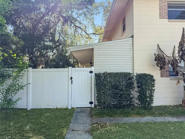 $1,250 | 820 State Avenue, Unit 2, Holly Hill, FL 32117