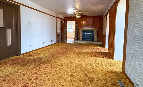 $159,900 | 122 Lower Troy Hill Road, Kittanning, PA 16201