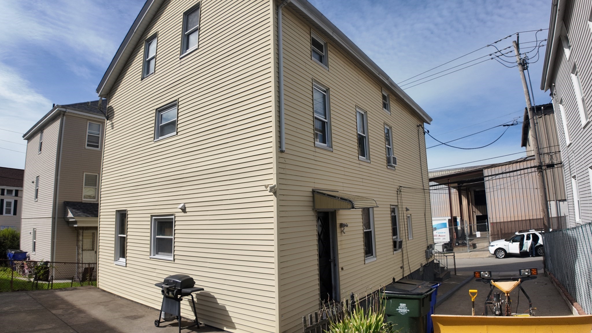 211 Wiliam Fall River Fall River, MA 02721 - Photo 4 of 36 Gallery Image 4