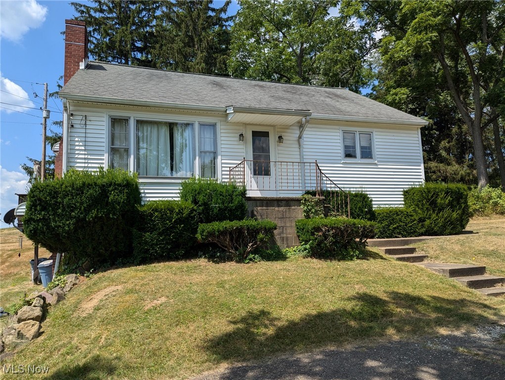 9443 Deacon Road Southwest Bowerston, OH 44695 - Photo 1 of 7 Front of house