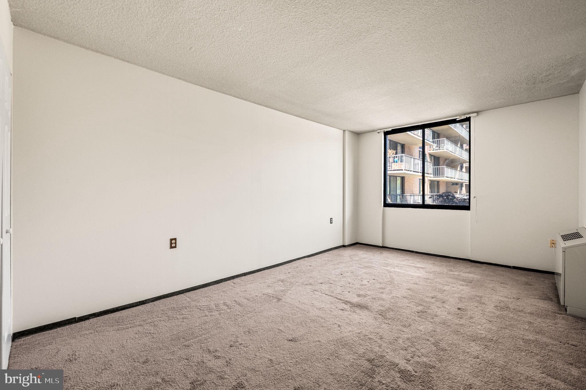 801 Yale Avenue, Unit 511 Swarthmore, PA 19081 - Photo 15 of 28 Bedroom with natural light from window.