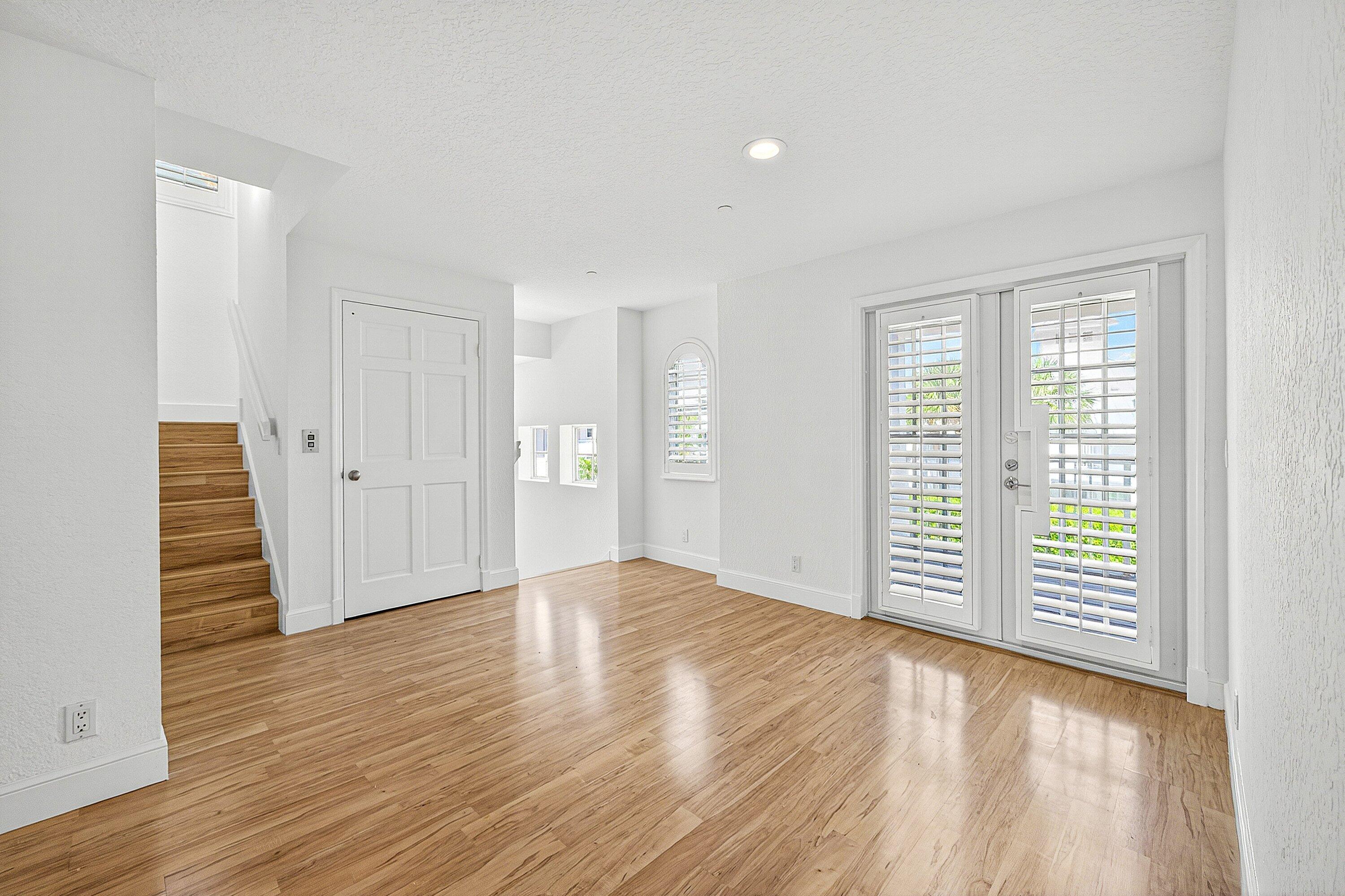 130 Jupiter Key Road Jupiter, FL 33477 - Photo 21 of 70 020-130JupiterKeyRoad-Jupiter-FL-33477-S