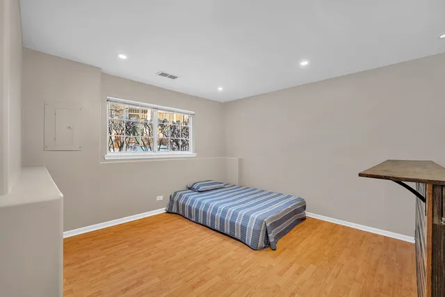 $2,500 | 2357 Twilight Drive, Aurora, IL 60503