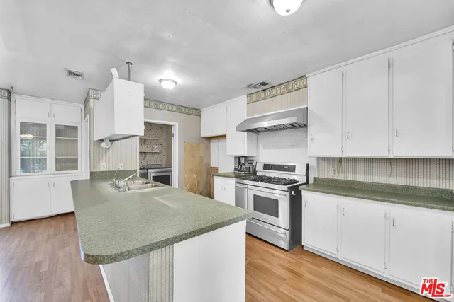 $775,000 | 8045 Garden Grove Avenue, Reseda, CA 91335