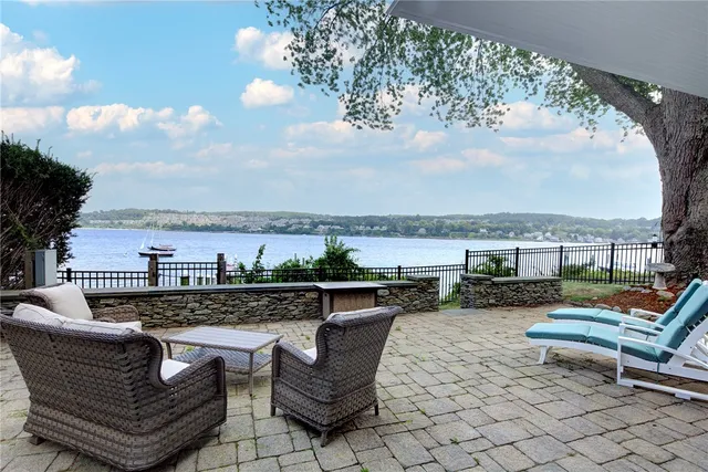 $2,150,000 | 169 Narragansett Boulevard, Portsmouth, RI 02871