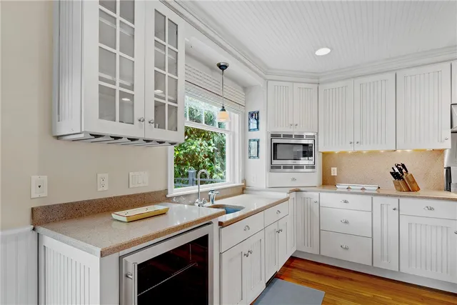 $2,150,000 | 169 Narragansett Boulevard, Portsmouth, RI 02871