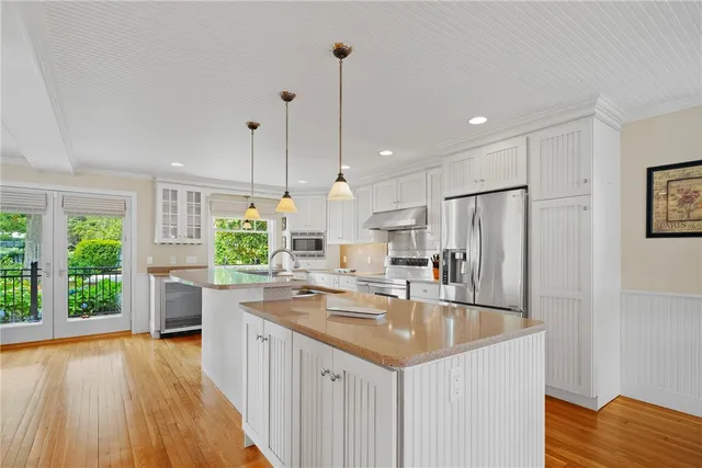$2,150,000 | 169 Narragansett Boulevard, Portsmouth, RI 02871