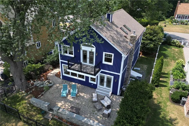 $2,150,000 | 169 Narragansett Boulevard, Portsmouth, RI 02871