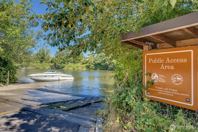 $575,000 | 6831 Northeast 170th Street, Unit 206, Kenmore, WA 98028