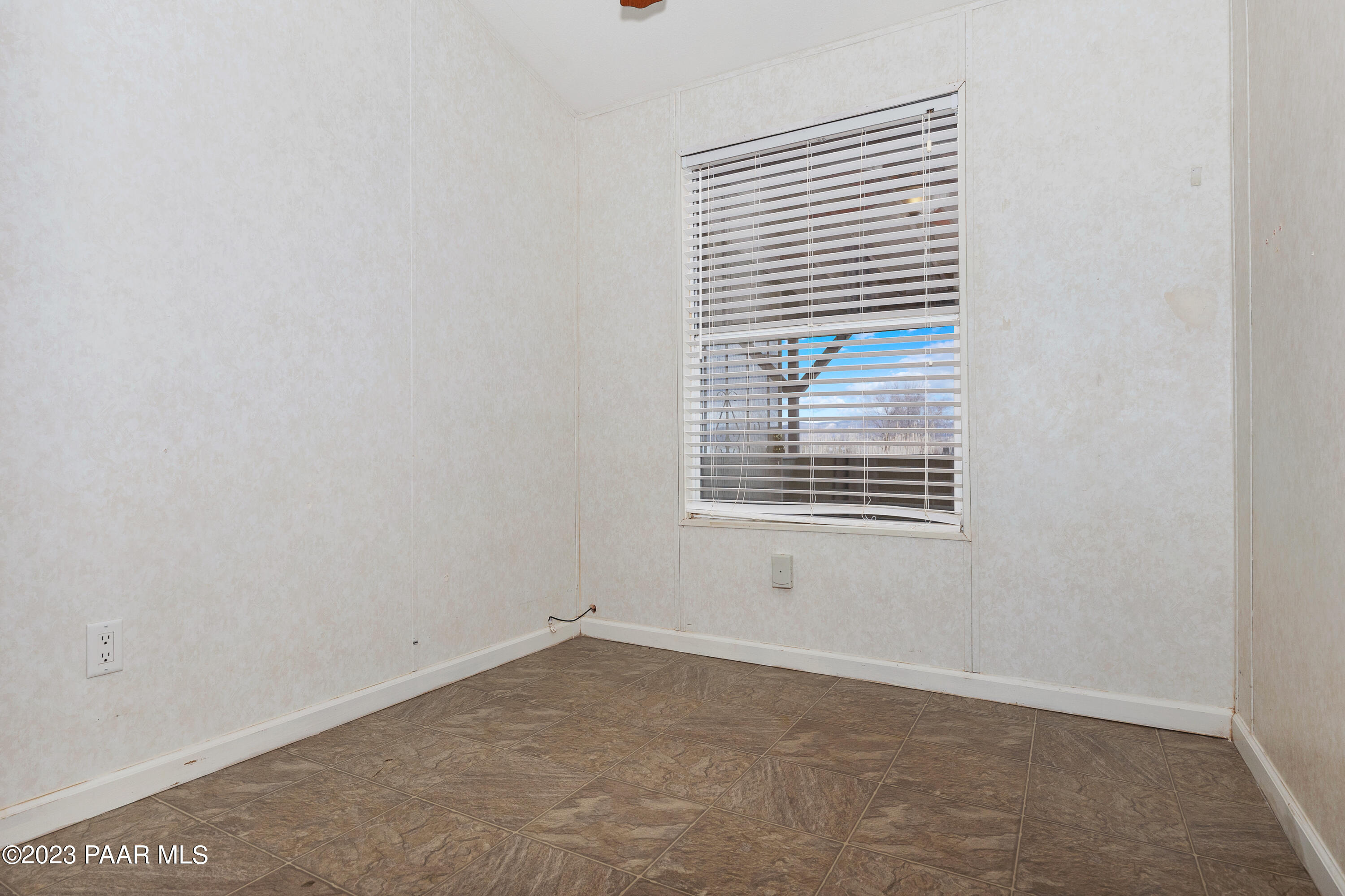 1255 West Brand Iron Road Paulden, AZ 86334 - Photo 14 of 24 014_Bedroom 2