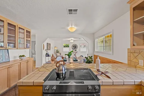 $659,000 | 201 Triplett Drive, Cloverdale, CA 95425